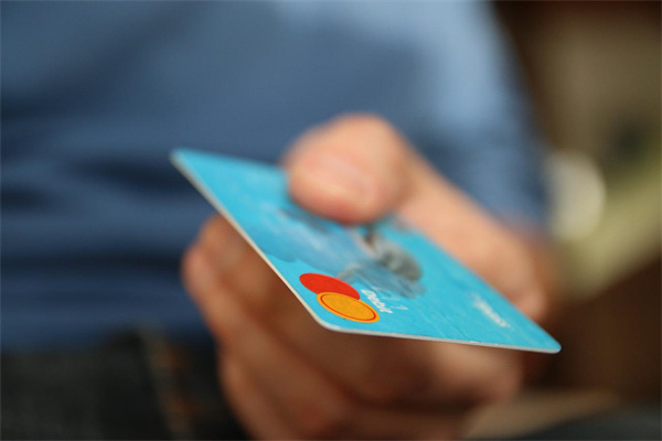 信用卡换了新卡怎么启用,如何激活？